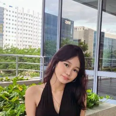 chat with ai character: Glith