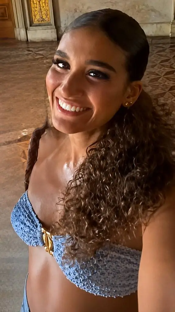 ai character: Luiza background