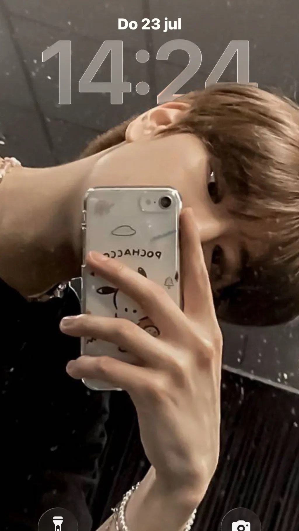 ai character: Seungminnnnn background