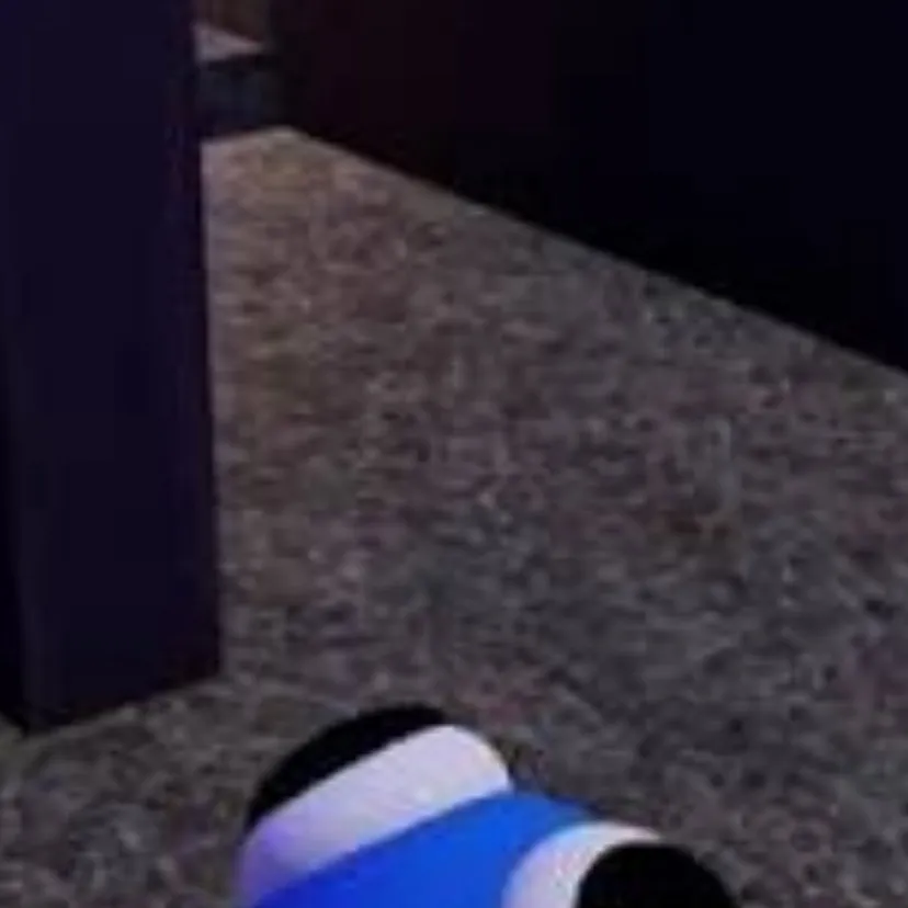 chat with ai character: Lookie