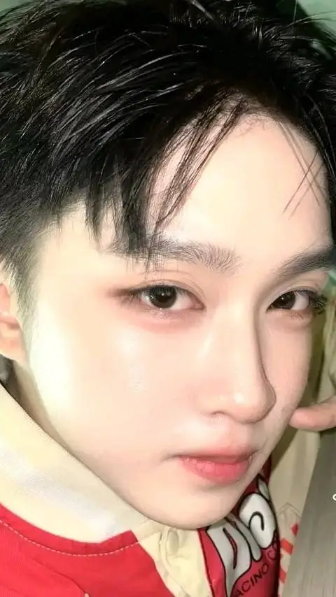 ai character: Aj colico  background