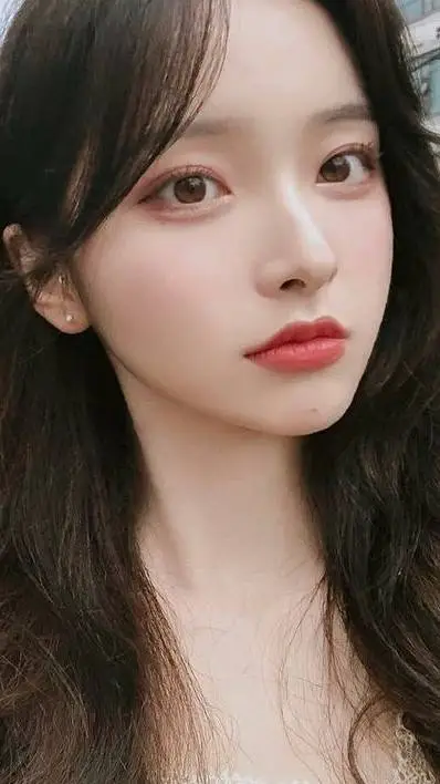 ai character: Katie background