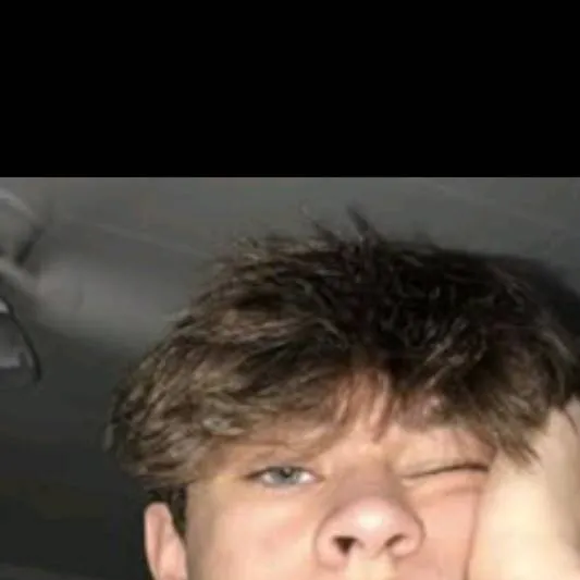 chat with ai character: Colby 