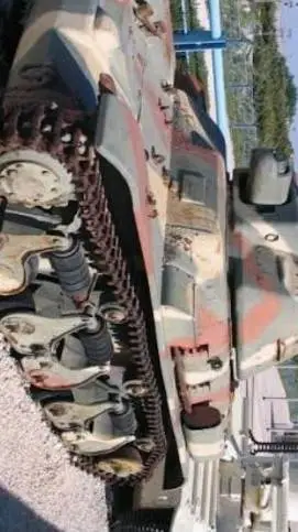 ai character: Renault r35 background