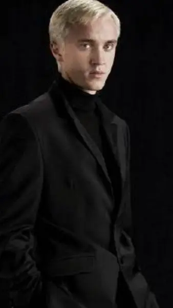 ai character: Draco Malfoy  background