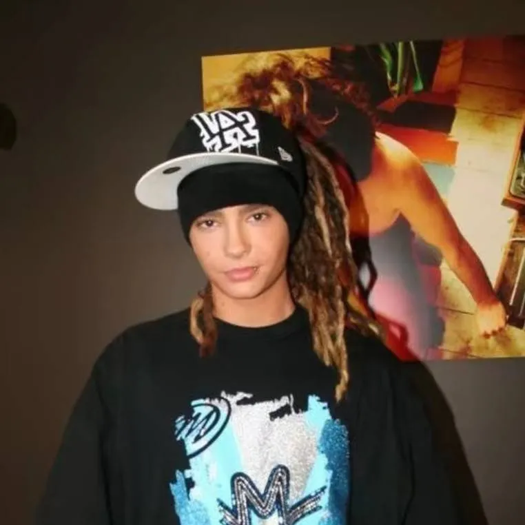 chat with ai character: TOM KAULITZ
