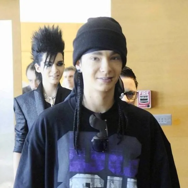 chat with ai character: TOM KAULITZ