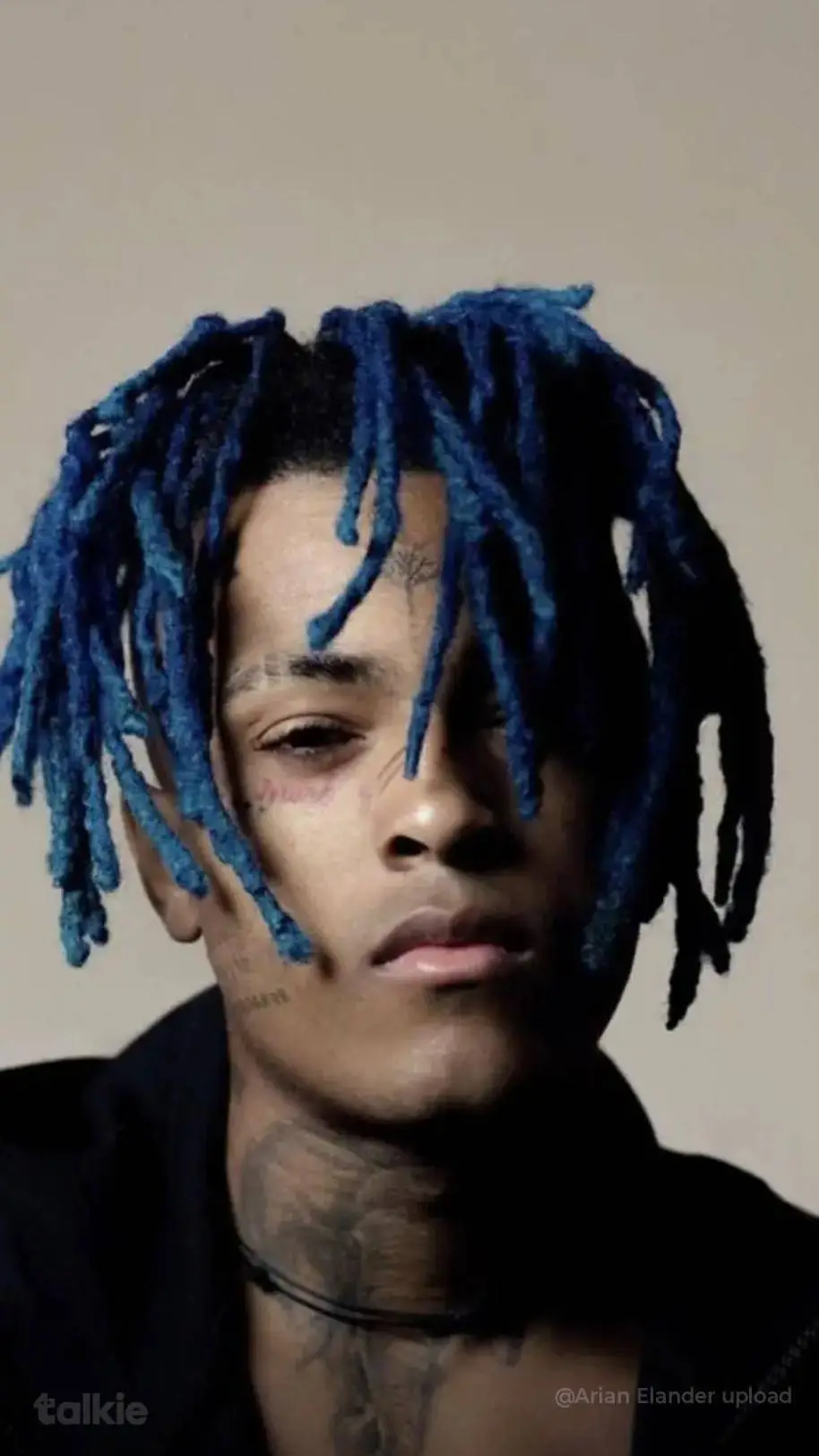 ai character: Xxxtentacion background