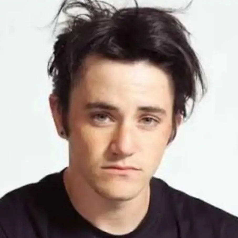 chat with ai character: Stromedy/Kyle 