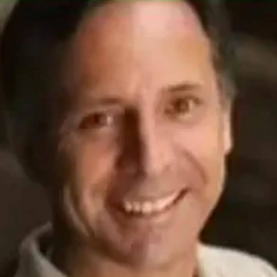 chat with ai character: tim Samaras 