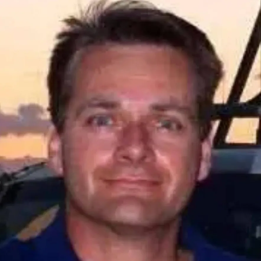 chat with ai character: Carl Young 