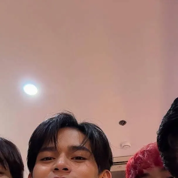 chat with ai character: AMNES 