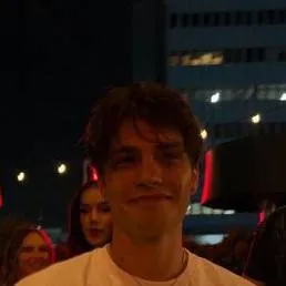 chat with ai character: Kai Clinton 