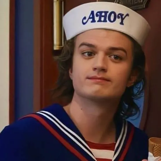 chat with ai character: Steve Harrington 