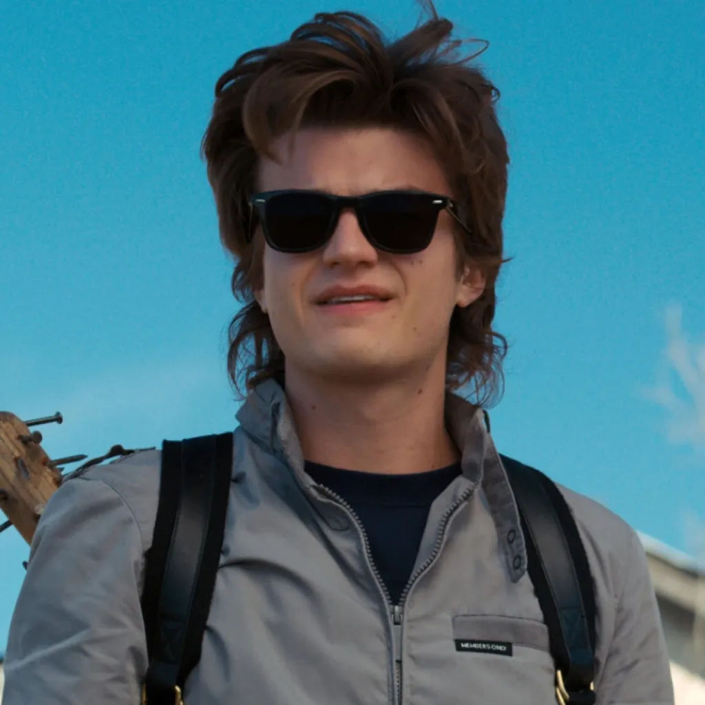 chat with ai character: Steve Harrington 