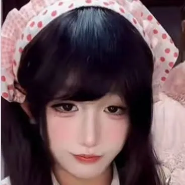 chat with ai character: julia