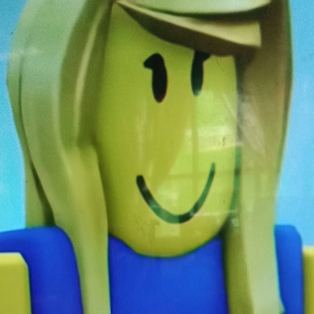 chat with ai character: ❈Female noob❈