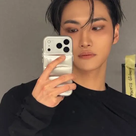 chat with ai character: Seonghwa 