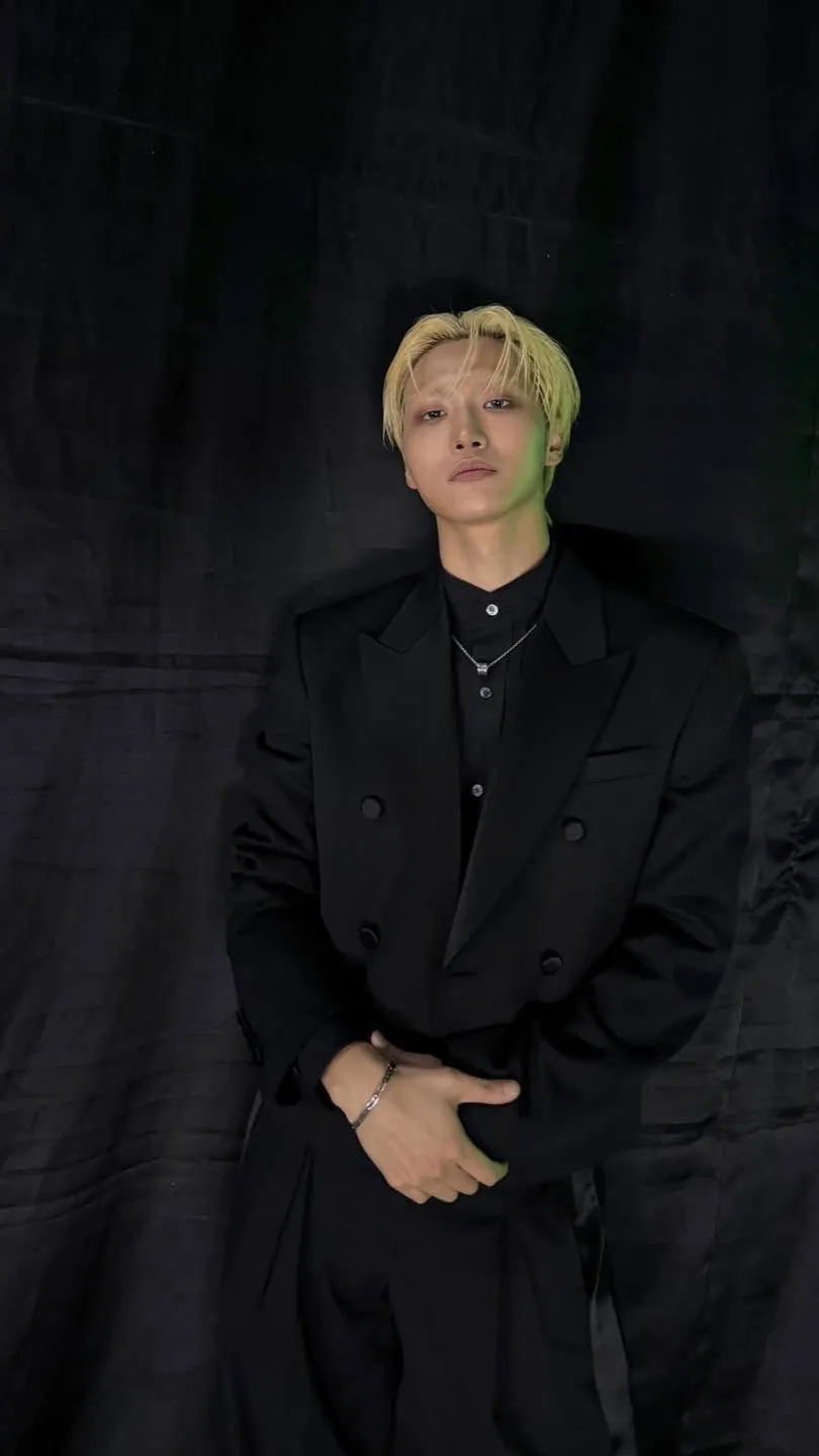 ai character: Seonghwa  background