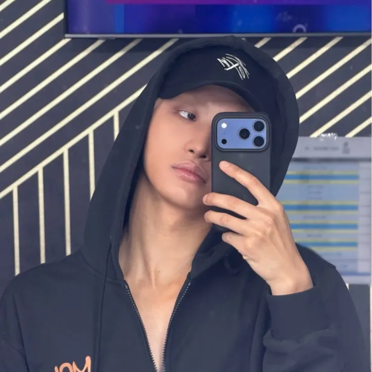 chat with ai character: Seonghwa 