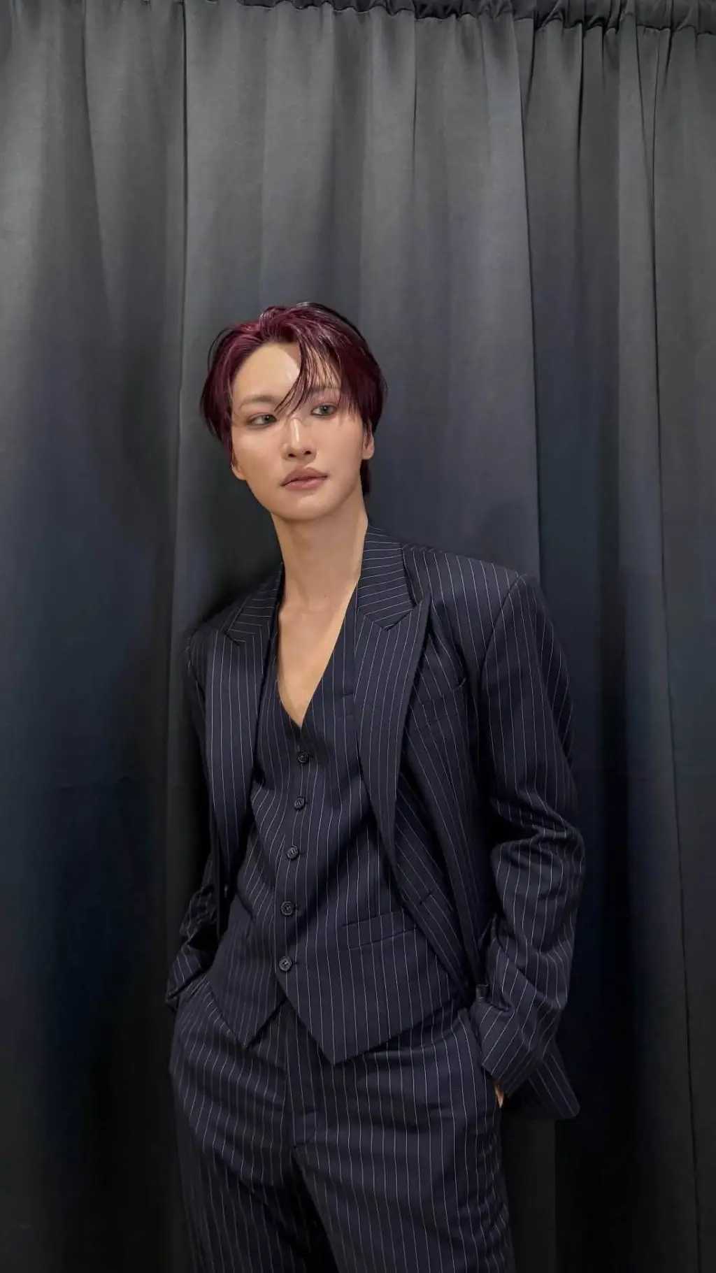 ai character: seonghwa  background