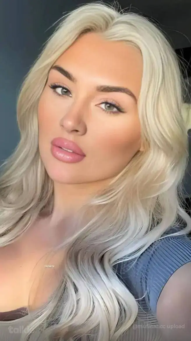 Talkie AI - Chat with Tiffany Stratton 