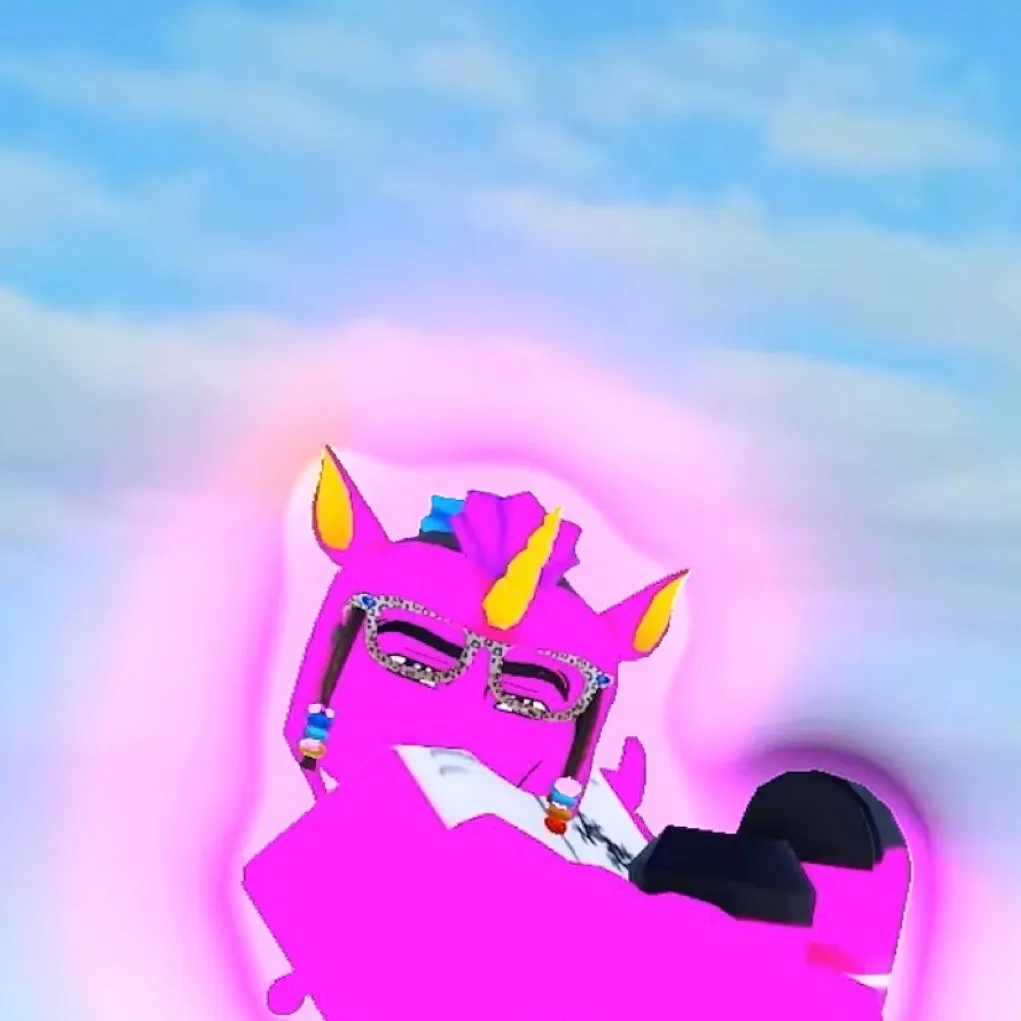 chat with ai character: Pink mink🩷🩷🩷