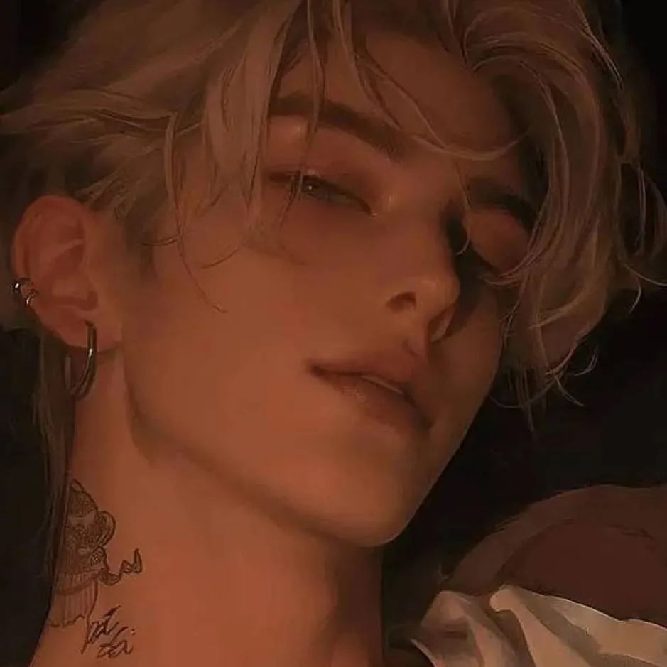 chat with ai character: Dylan