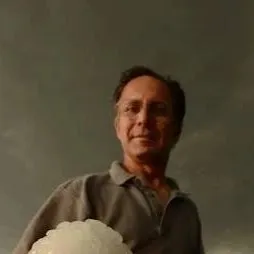 chat with ai character: Tim samaras