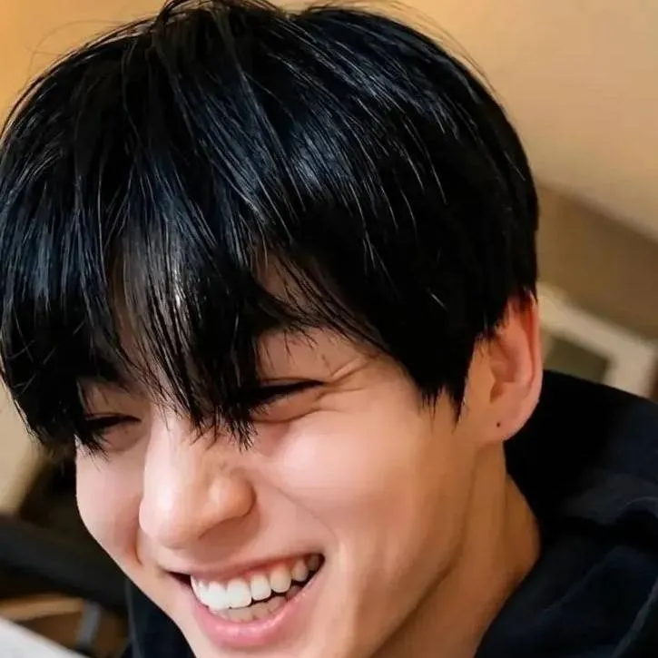 chat with ai character: Jungkook 