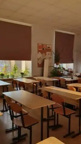 ai character: ♧°classroom°♤ background