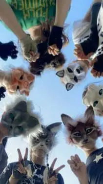 ai character: Therian pickme background