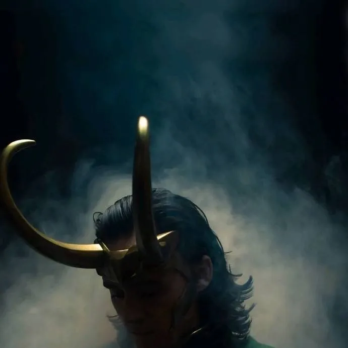 chat with ai character: Loki
