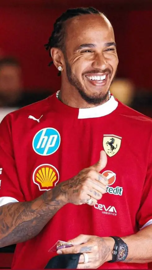 ai character: Lewis Hamilton  background