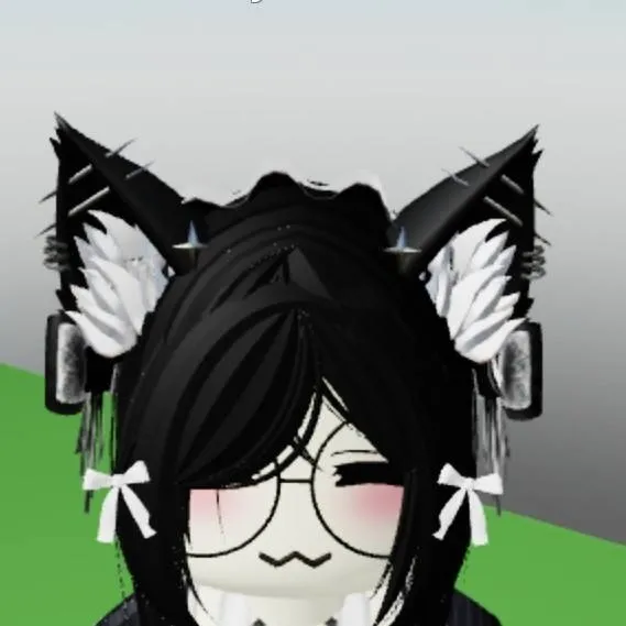 chat with ai character: e-kitten maid