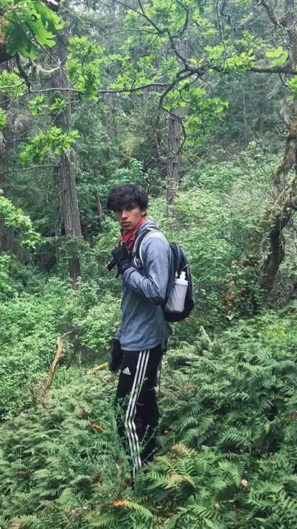 ai character: Vjay Dhar background