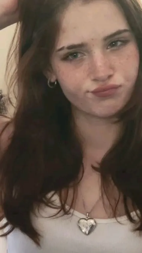 ai character: Quinn  background