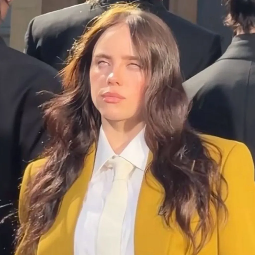 chat with ai character: Billie Eilish
