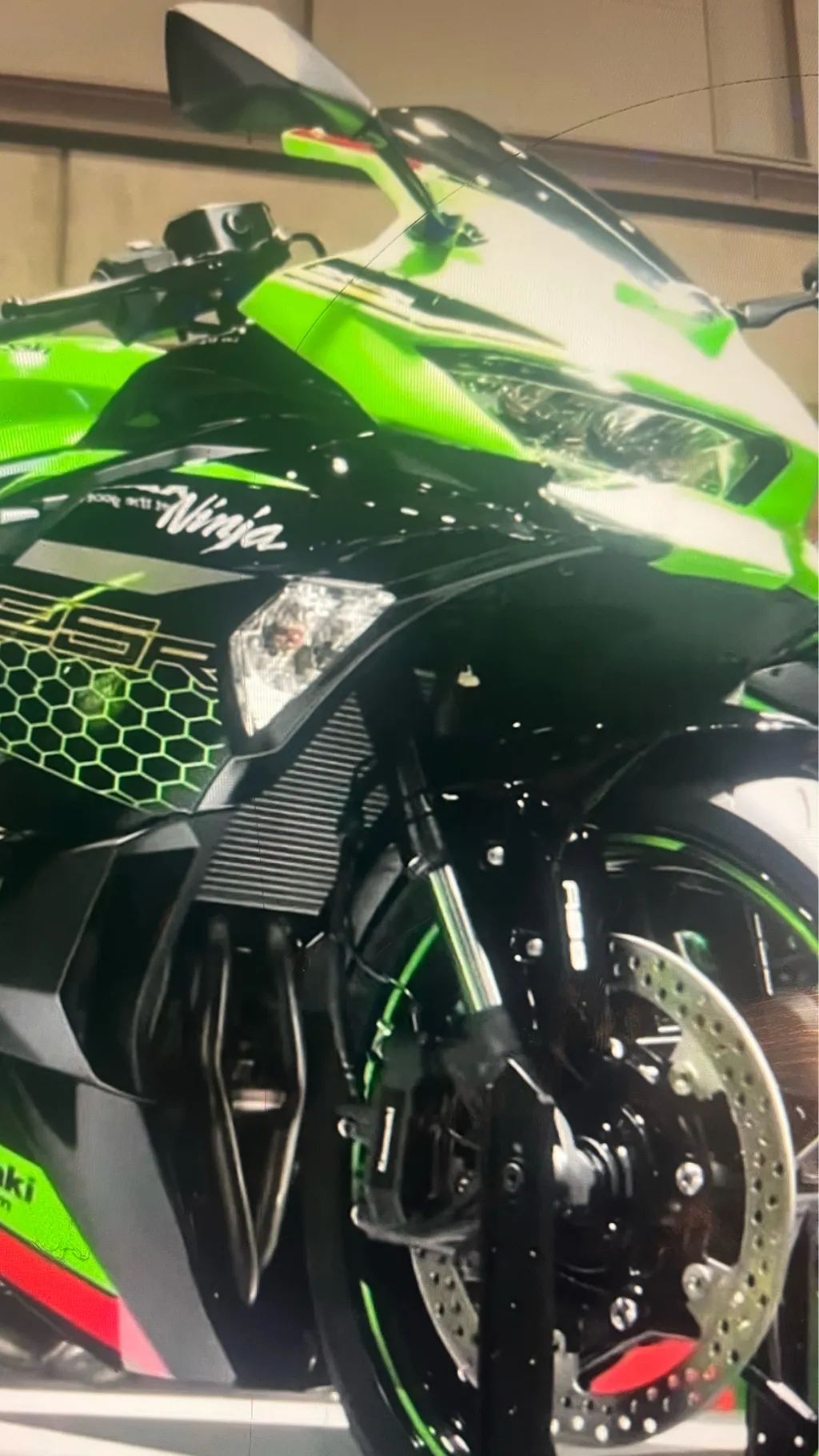 ai character: Ashley/gf background