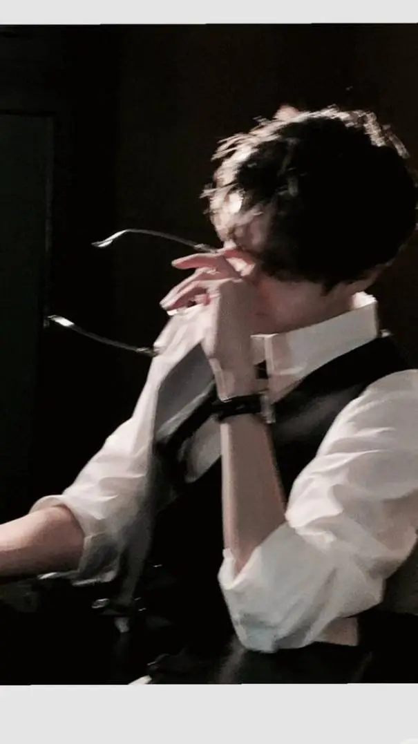 ai character: Gerald background