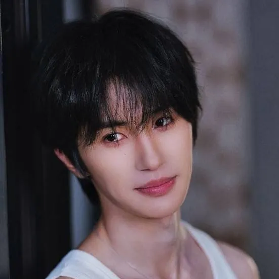 chat with ai character: Shu Nang