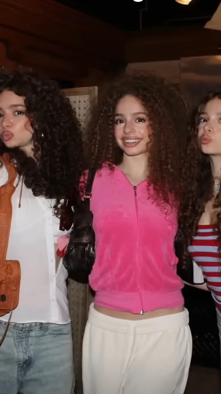 ai character: ￼Kalger sisters  background