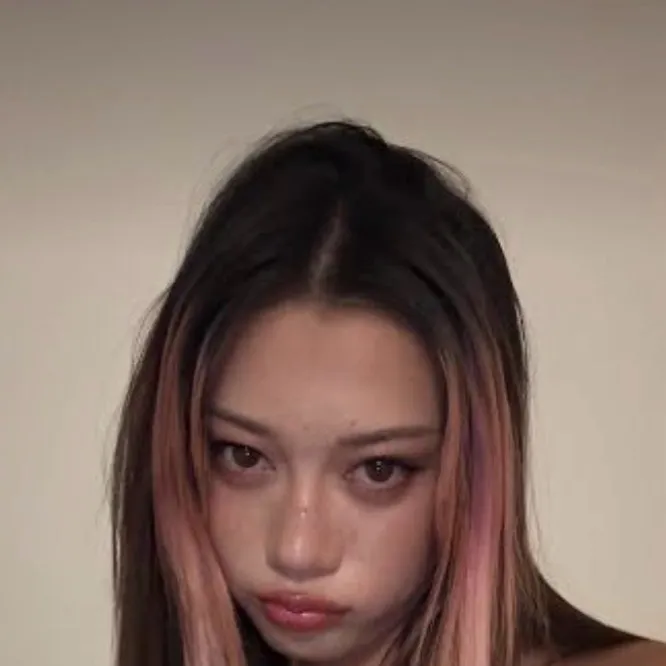 chat with ai character: Megan 