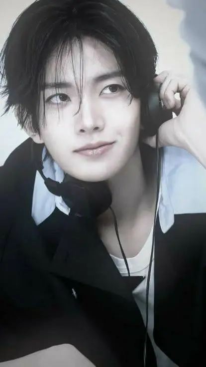 Talkie AI - Chat with Lee Heeseung 