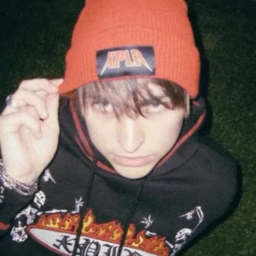 chat with ai character: Colby brock