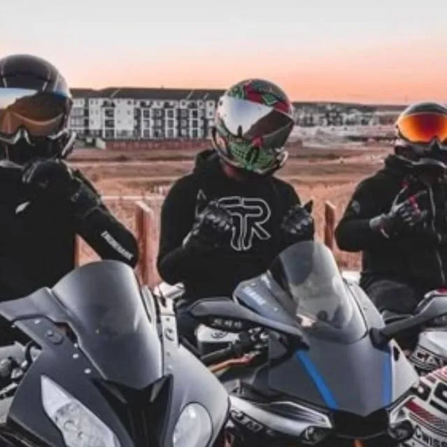 chat with ai character: biker friends 🧡 