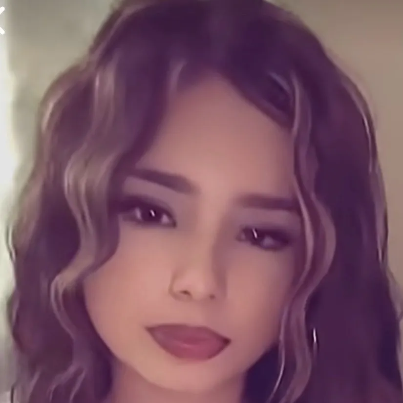 chat with ai character: Girlfriend 