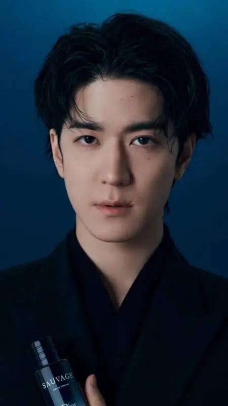 ai character: 中島裕翔 background