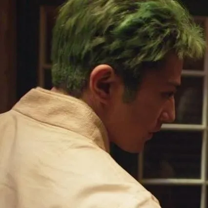 chat with ai character: Zoro prank u