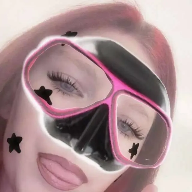 chat with ai character: neaveah 